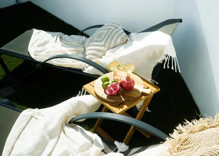 Coral Plaza 아파트